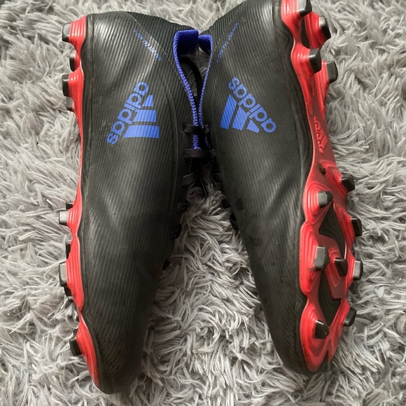 Adidas Soccer cleats - Picture 2 of 4